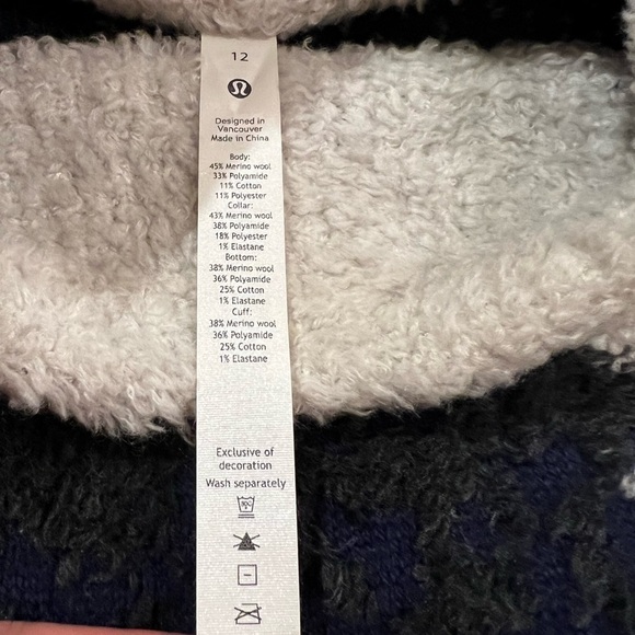 Lululemon Ombre Knit Textured Turtleneck - Size 12 - Picture 4 of 10